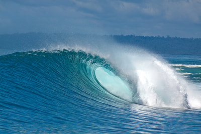 ht's lances right surf spot perfect wave barrel right hander mentawais islands