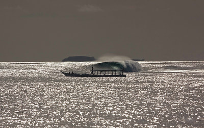 surf wave bank vaults mentawais islands