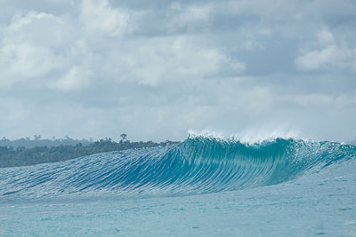 secret surf spot wave mentawais islands d'bora